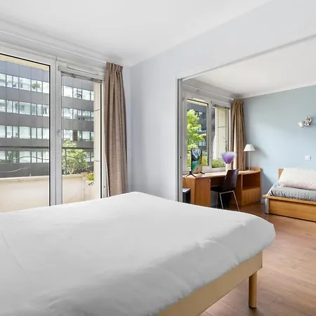 Grand Avec Balcon - Proche Parc Des Expo - Parking Privee Apartment *